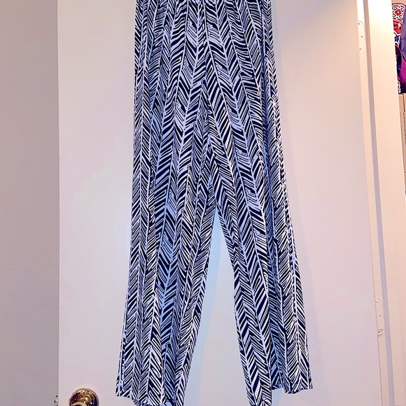 EUC Navy Blue & White Pull-On Pattern Pants - Picture 1 of 4